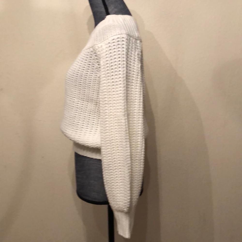 Fluffy volume sleeves sweater - Picture 4 of 8